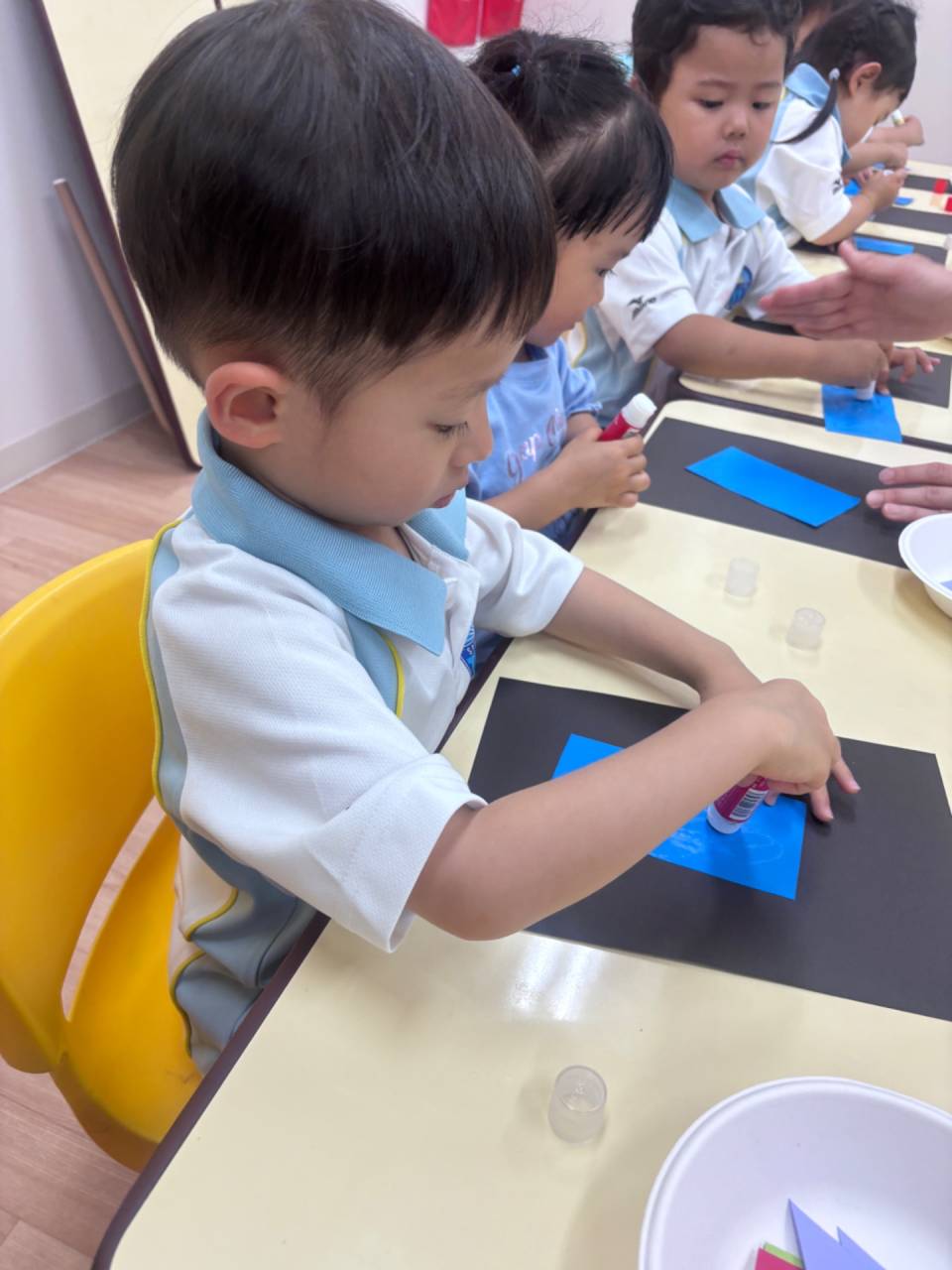 Kindy 1: Learning Shapes is Out of This World!